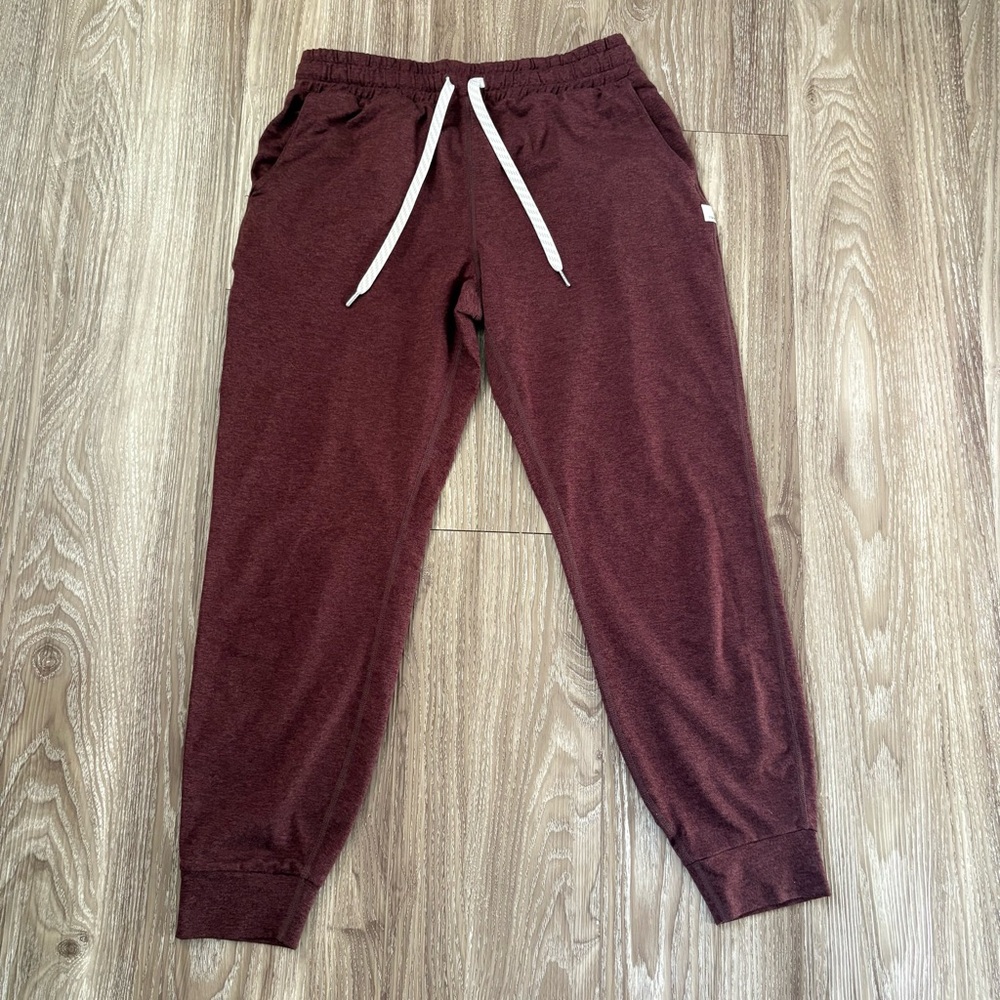 Vuori Dream Knit Performance Jogger in Elderberry Heather - Picture 2 of 9